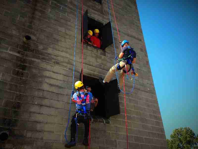 Destin Fire Rescue high-angle rope rescue training